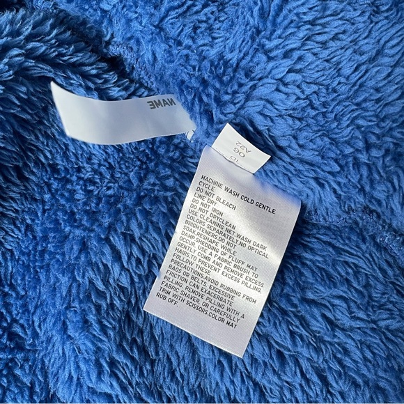 UNIQLO - Picture 9 of 11